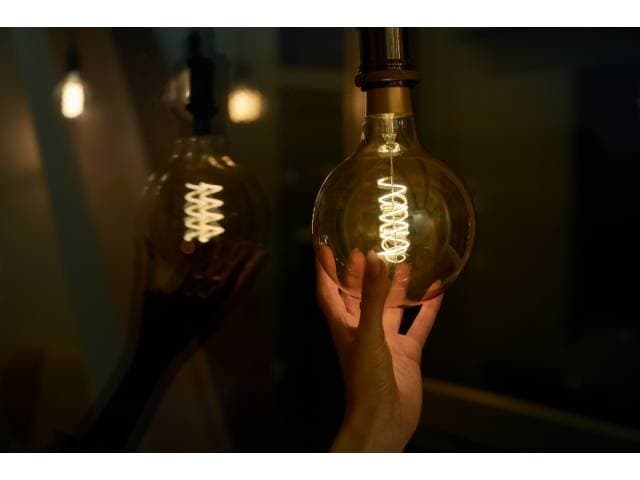 Lámpara LED Shelly Vintage G125 Wi-Fi E27 4W Dimmable